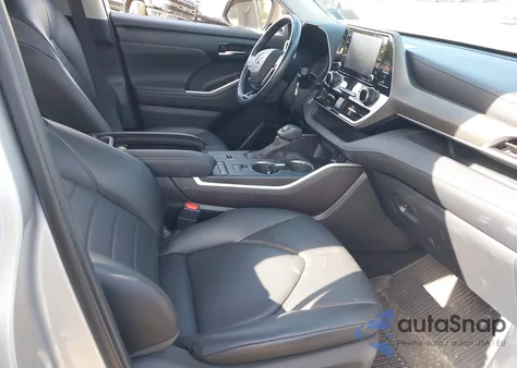 2020 Toyota Highlander Hybrid Xle z USA, uszkodzony, nr VIN 5TDHBRCH3LS503610